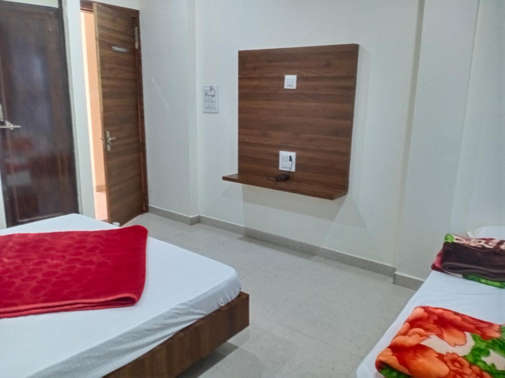 Hotel Soham Palace Ujjain Exterior foto
